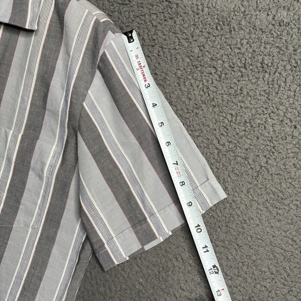 Vintage 70s Camp Shirt Triumph California Men’s Small Lightweight Cat Eye Button